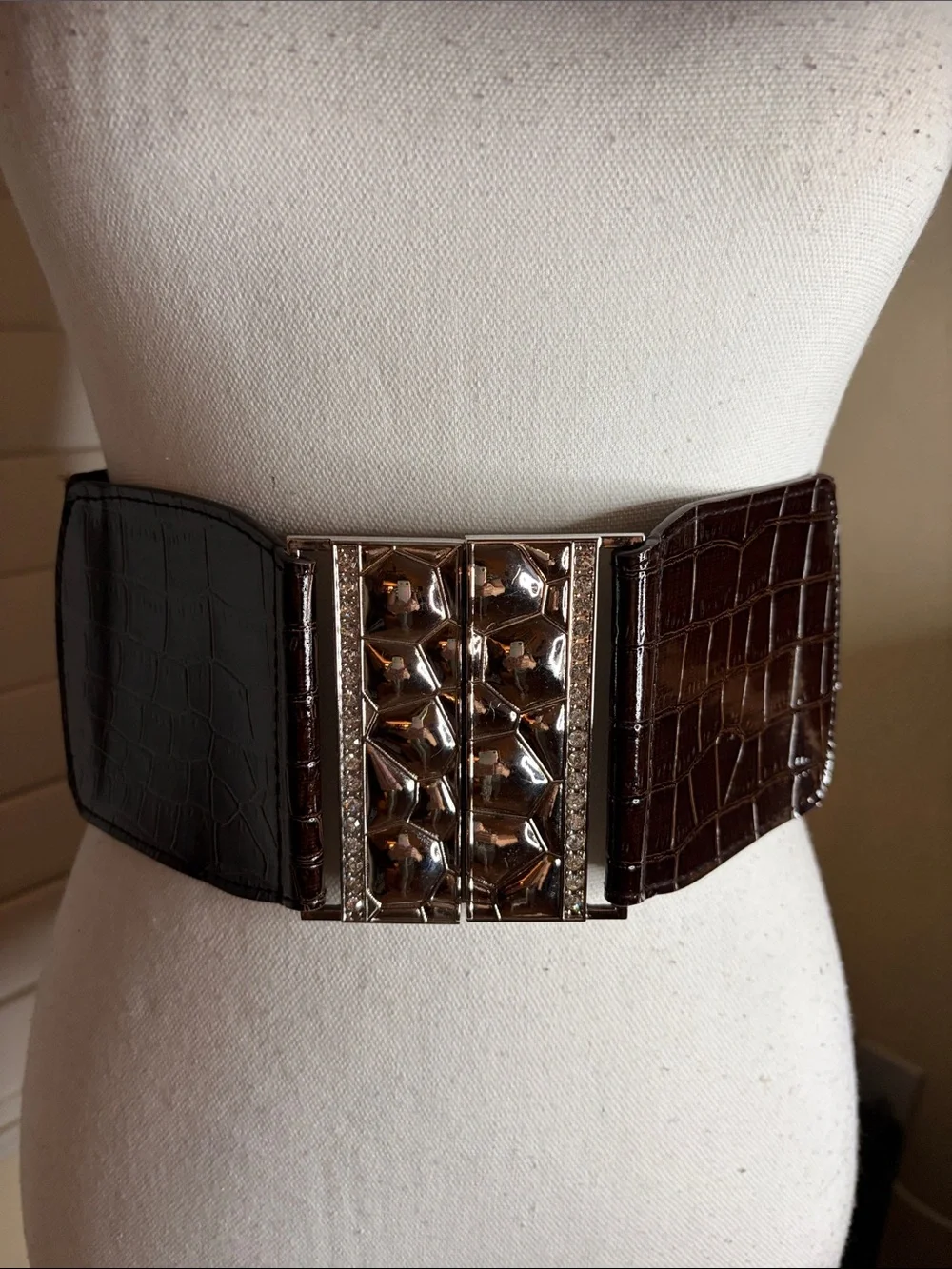 🤎💎Brown Elastic Stretch Belt W/Gold Tone 4” Wide Buckle W/Rhinestones Size M
